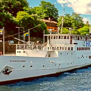 ** Botel Rygerfjord & Švédsko